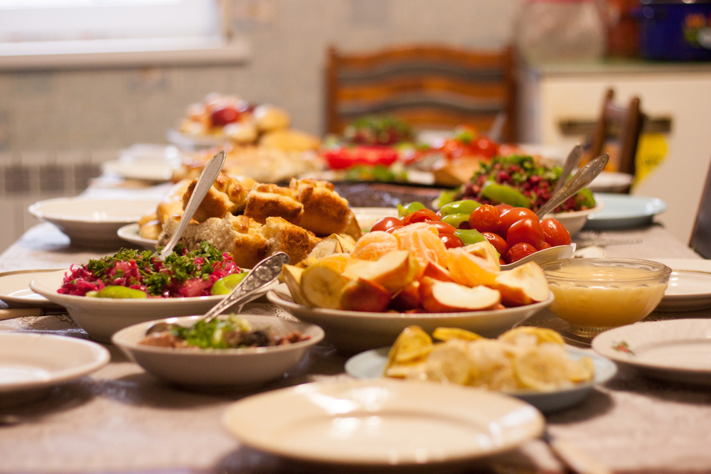 Almoço e sobremesas de Páscoa práticas e econômicas: receitas deliciosas